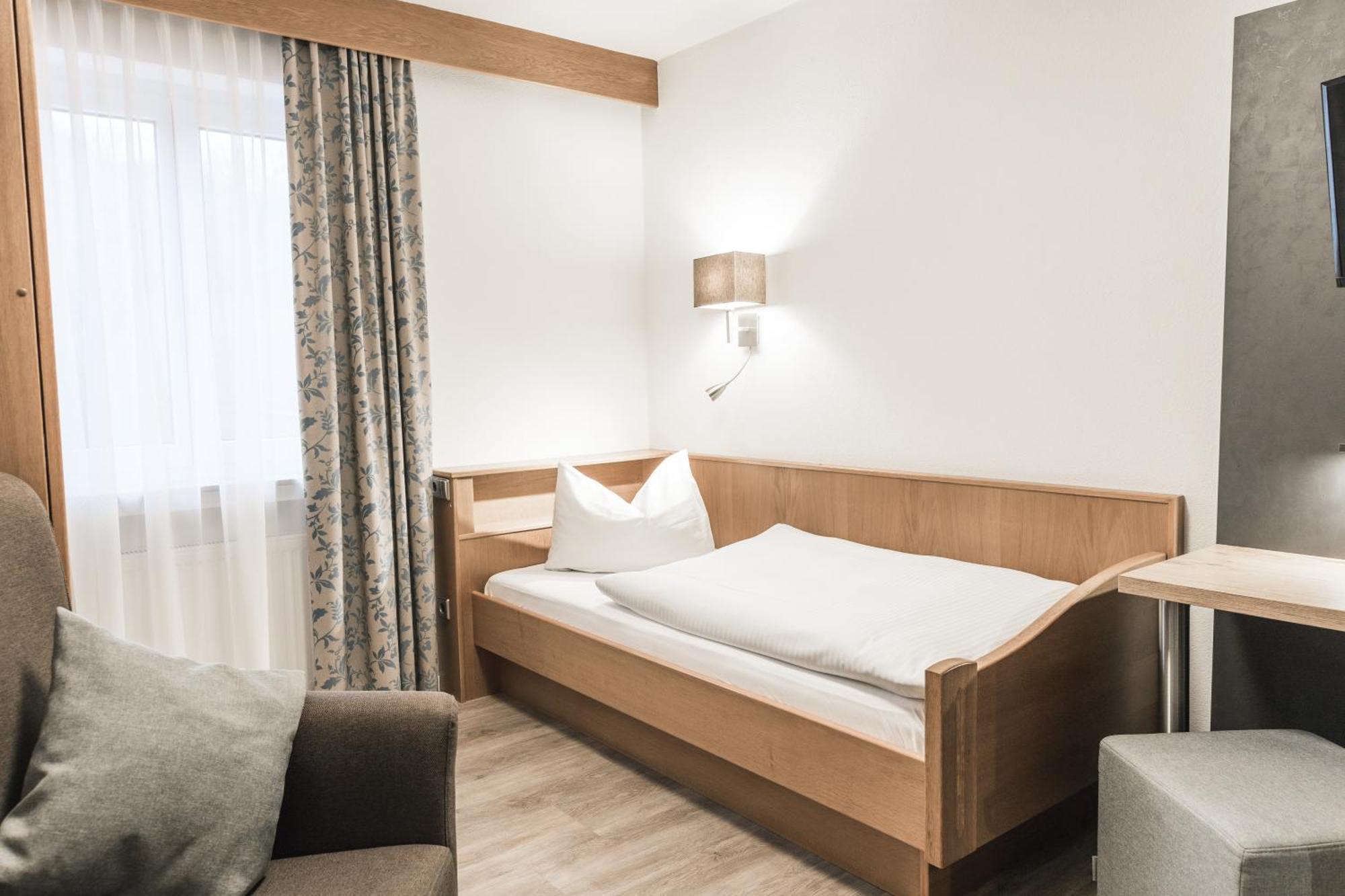 Landhotel Waldeck Fremdingen Экстерьер фото